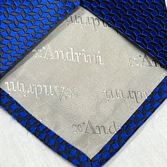 Vintage Bella Nova Neck Tie 100% Silk from Italy Hand Sewn in USA Blue Black - Picture 2 of 9